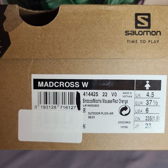 Brand new in box Salomon size 6 madcross w shoes - Picture 2 of 3